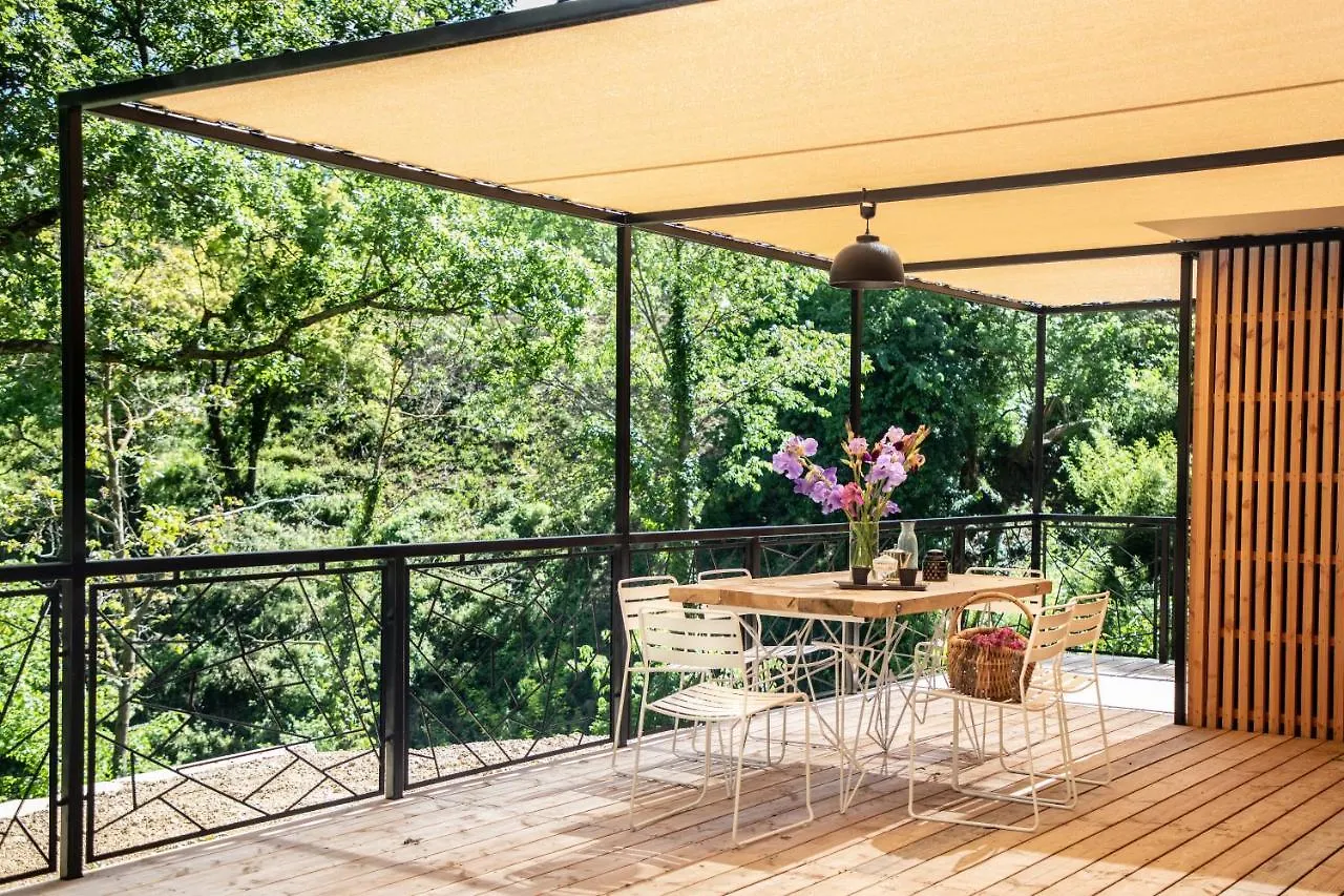 Hébergement de vacances Les Cabanes de la Fontaine Lacoste  France